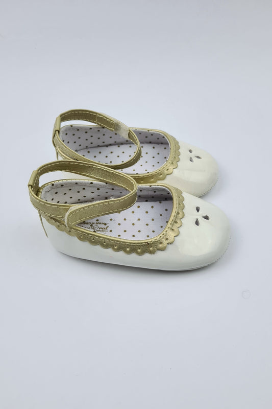Size 19 - Cream/White And Gold Baby Shoes (Mayoral
