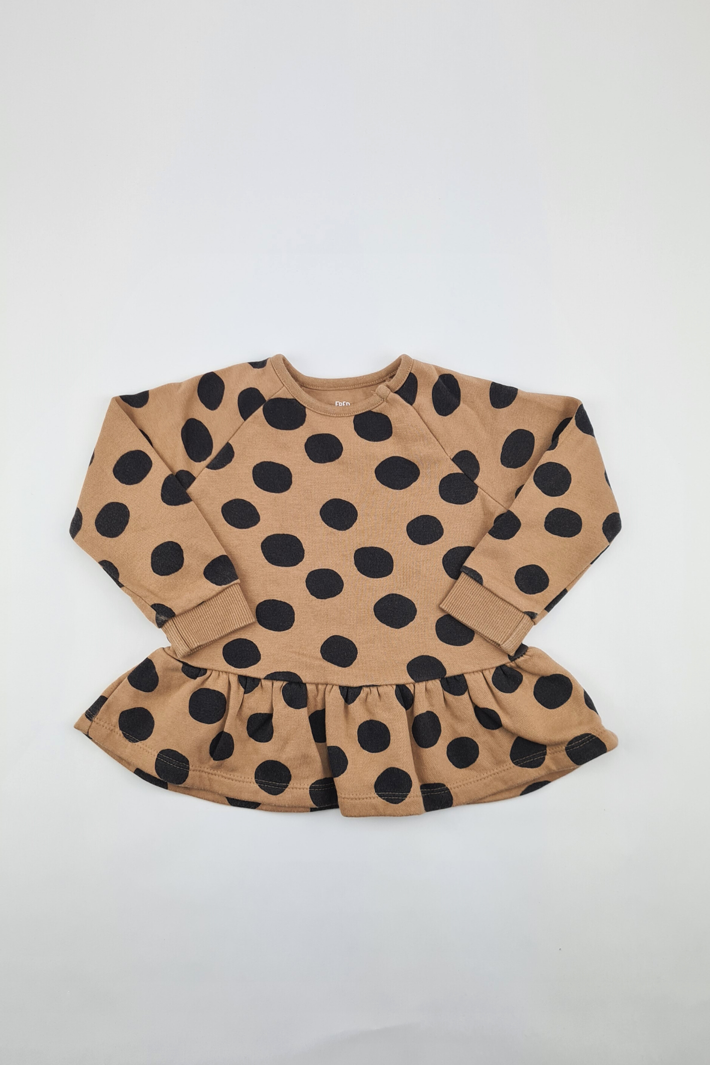 9–12 Monate – Beige gepunktetes Oberteil (F&F)