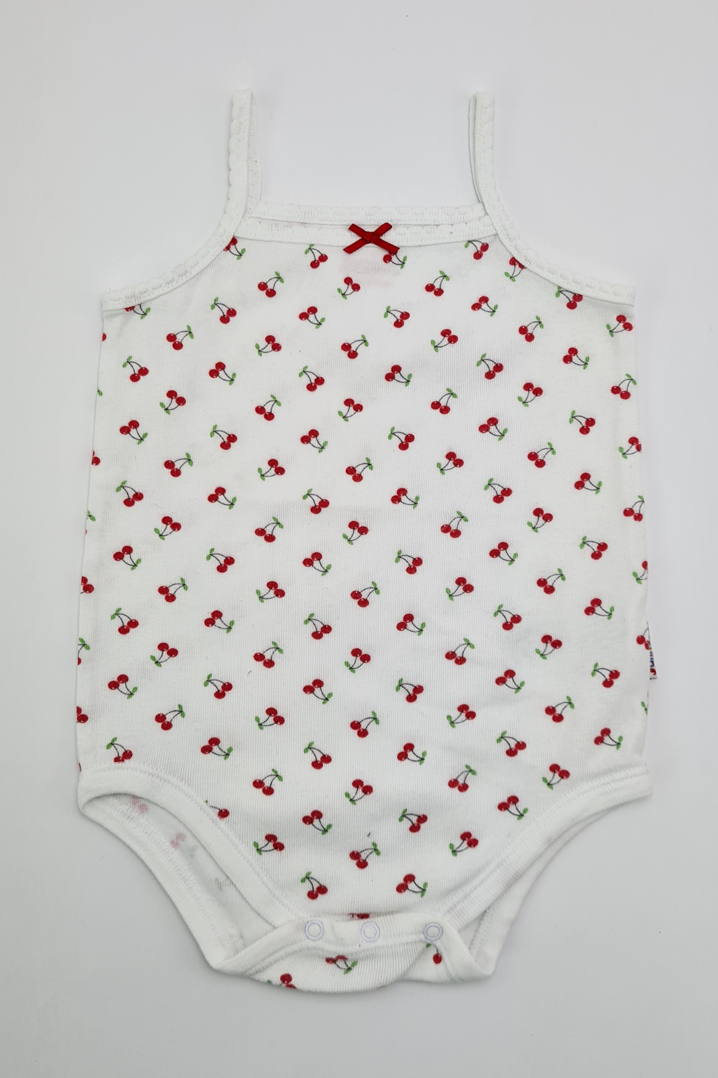 18–24 Monate – Ärmelloser Body mit Kirschmuster
