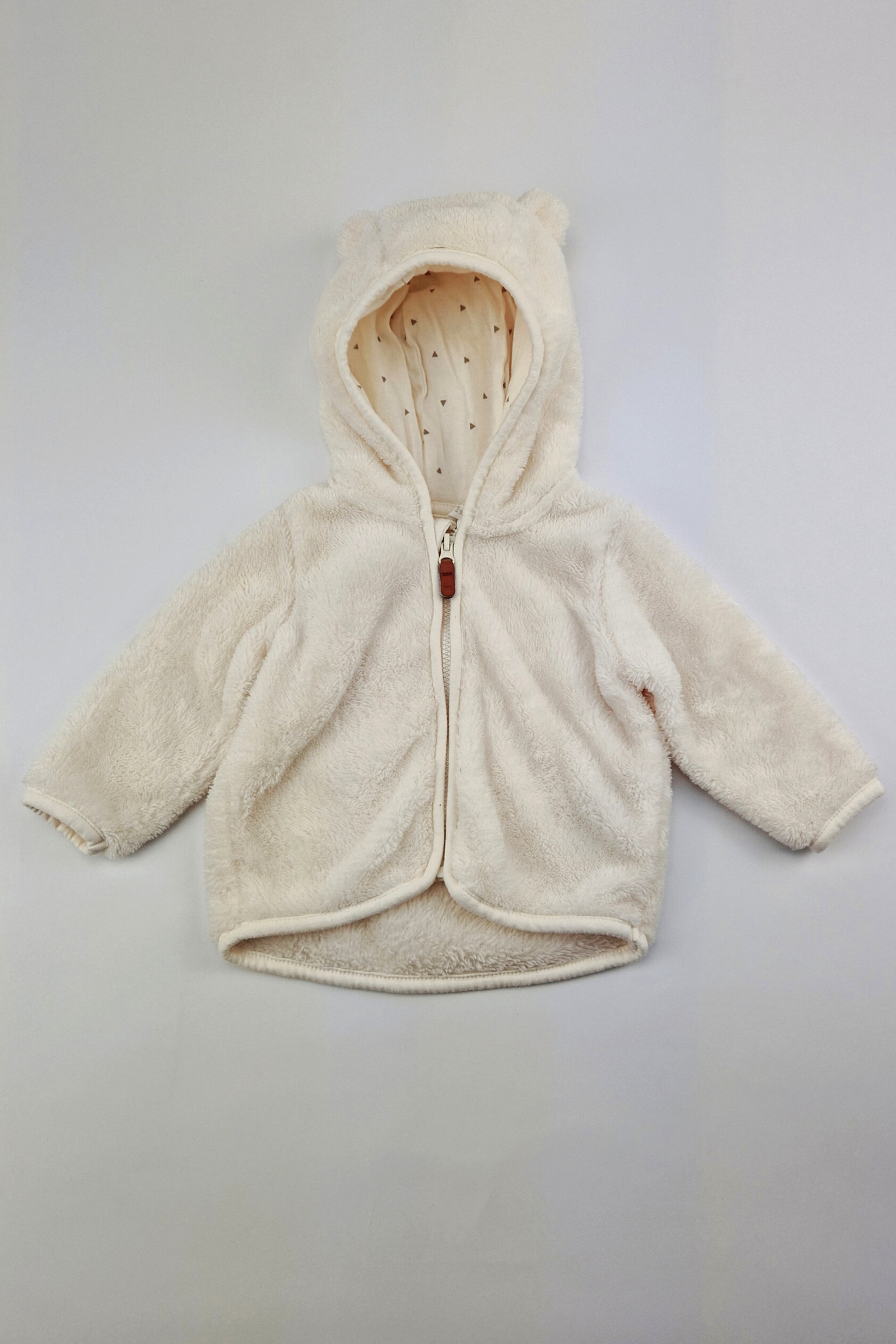 0–3 Monate – Weißer Fleece-Hoodie (H&M)