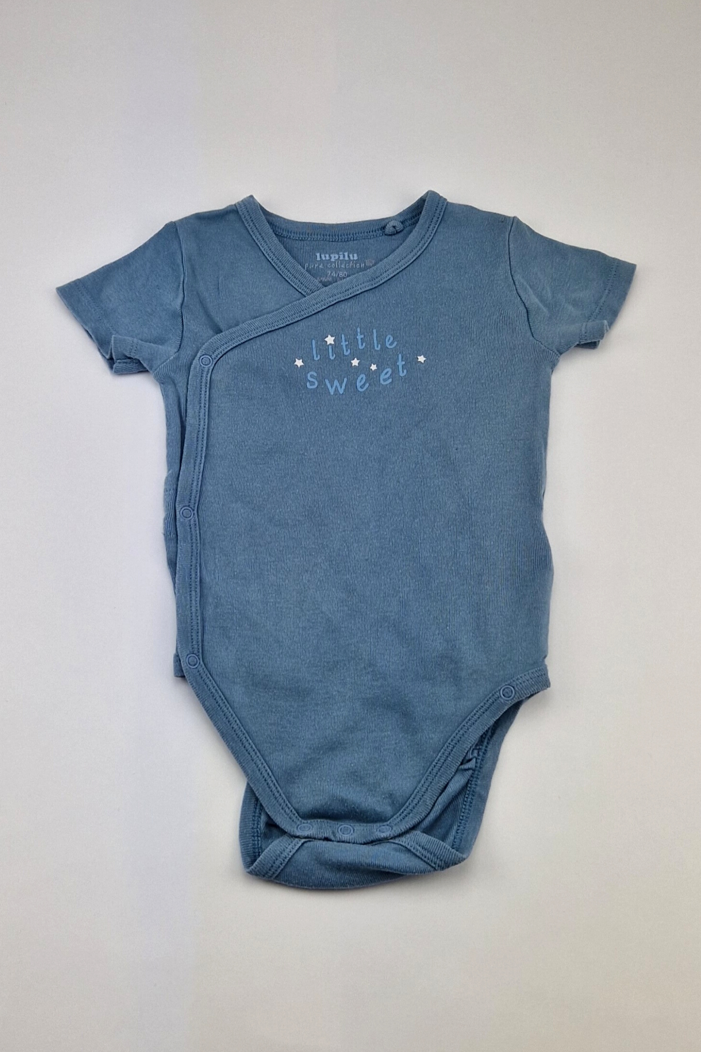 6–9 m – Blauer „Little & Sweet“-Body (Lupilu)