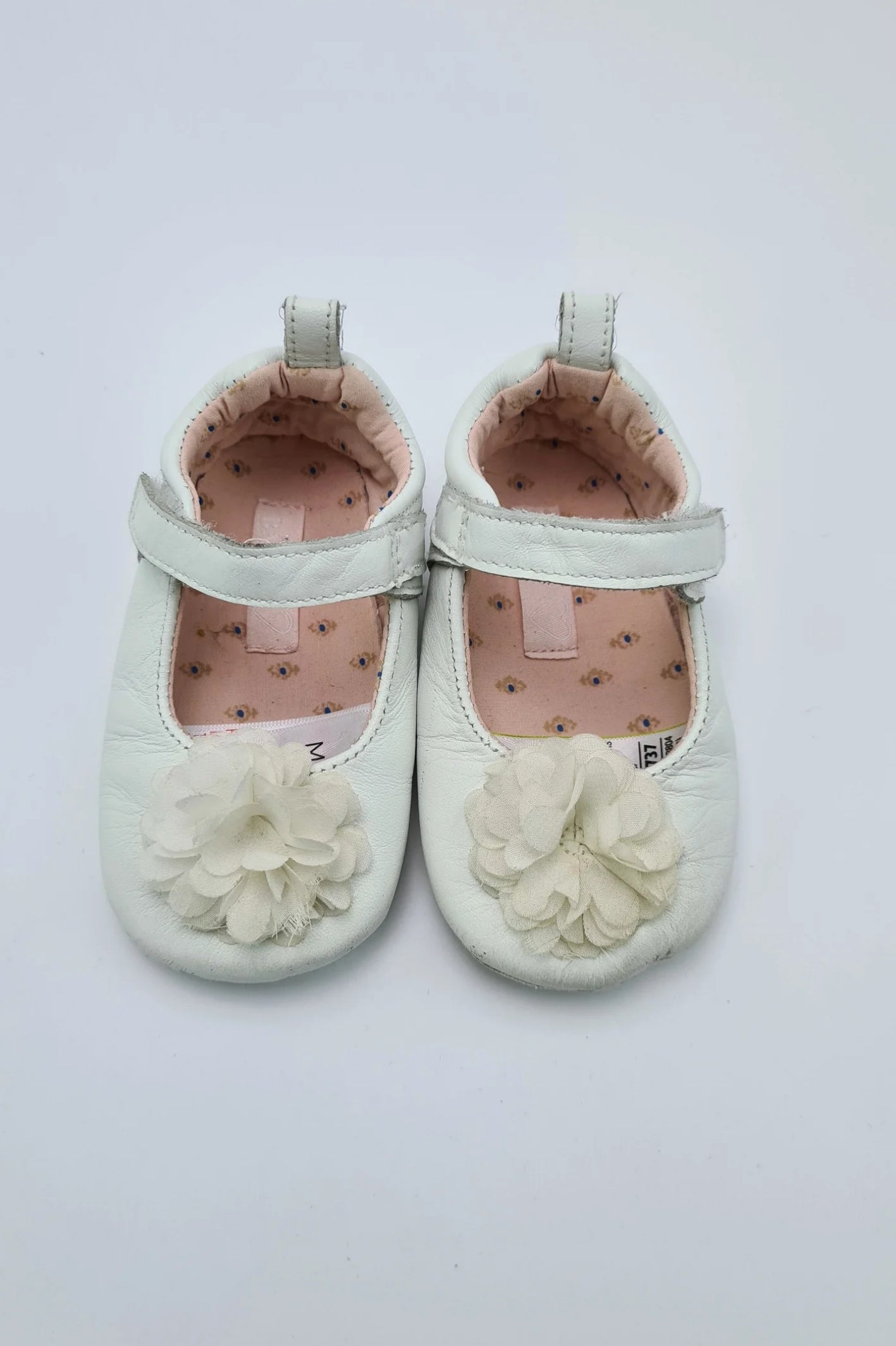12-18m - White Ruffled PomPom Shoes (M&S)