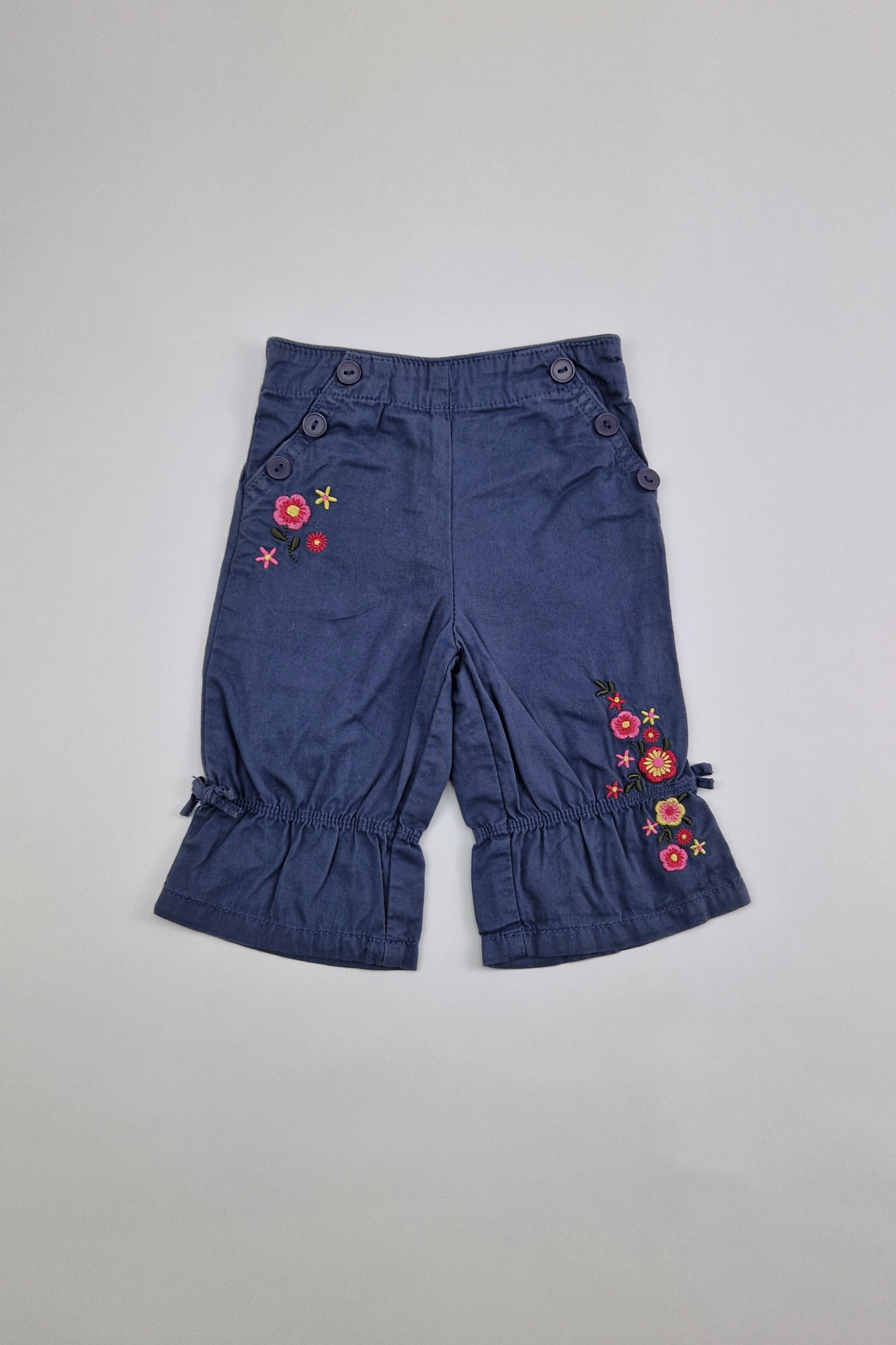 3-6 mois - Pantalon brodé à fleurs bleu marine (M&amp;S)