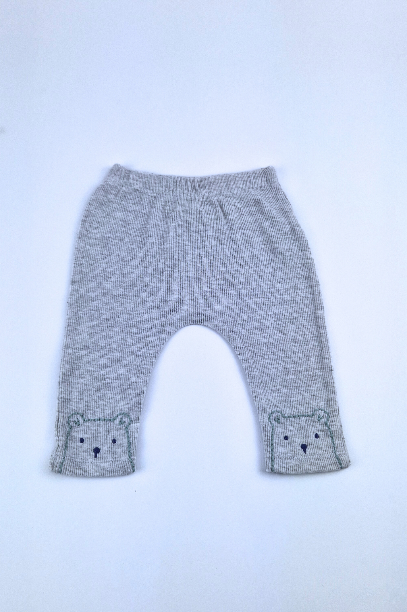 0-3m Grey Bear Leggings