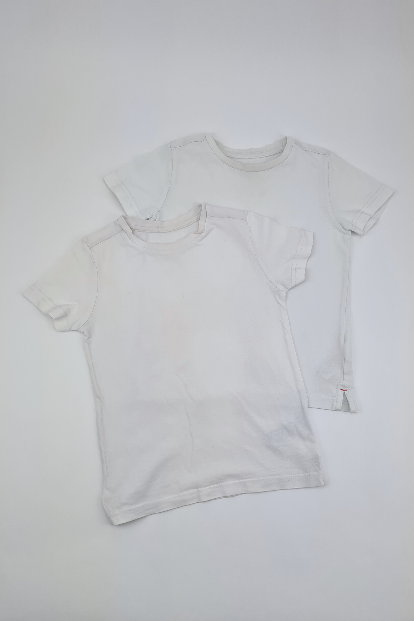 3-4y - Pack of Two T-shirts *MessyDays*