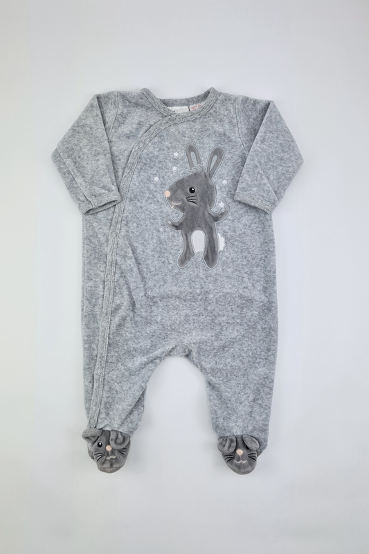 0–3 Monate – Grauer Velours-Pyjama