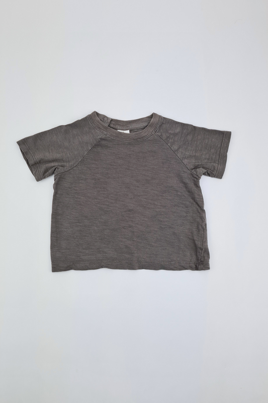6-9m - T-shirt gris (H&amp;M)