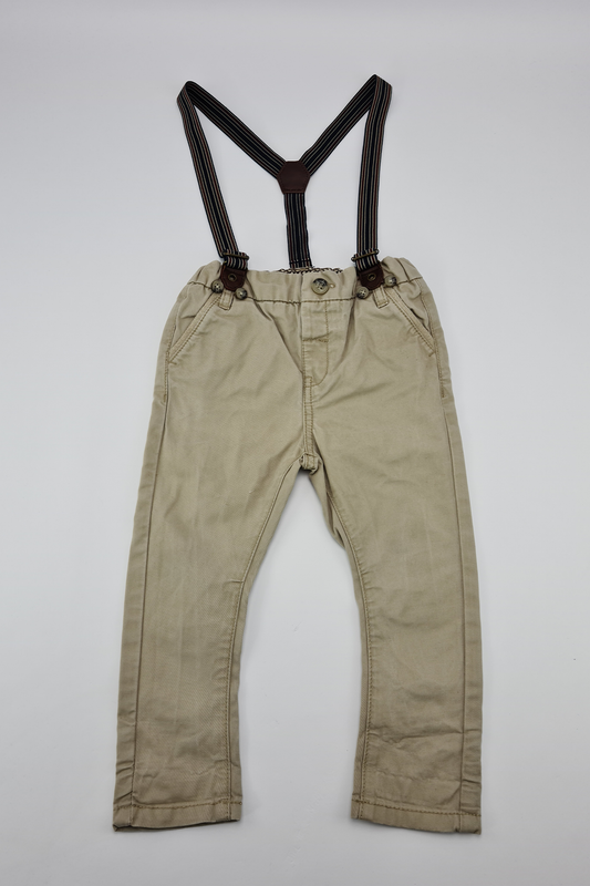 12-18m - Beige suspender trousers