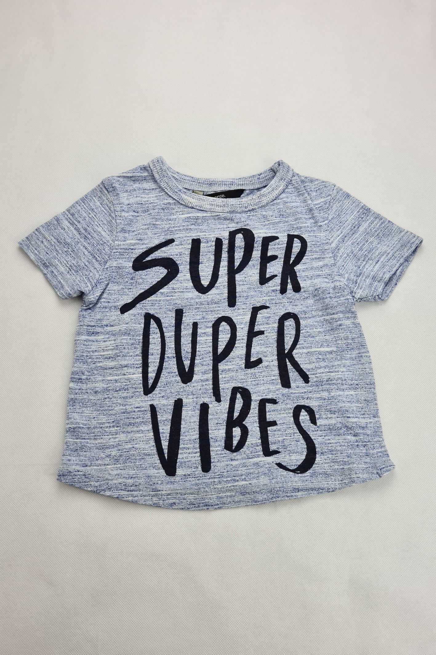 12–18 Monate Super Duper Vibes Kurzarm-T-Shirt –