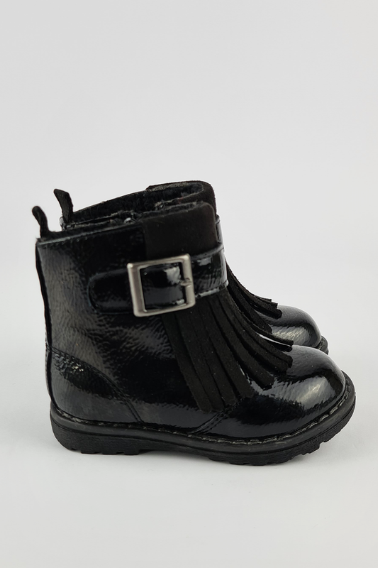 Size 4 - Black Fleece Lined Boots (Tu)
