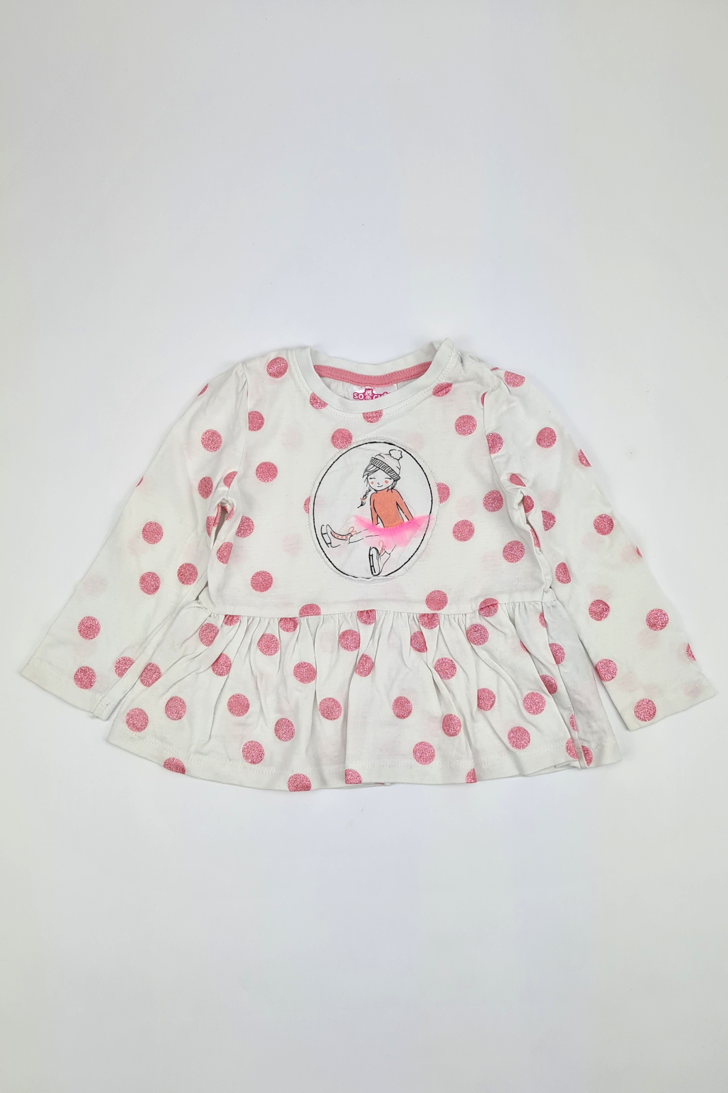 9–12 Monate – Rosafarbenes Schößchen-T-Shirt mit glitzerndem Punktmuster