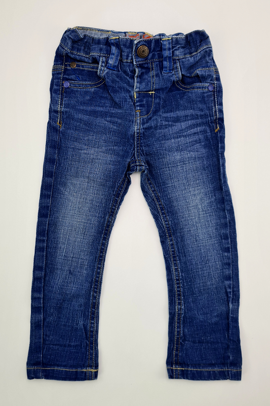 12–18 Monate – Mittelblaue Jeans mit geradem Bein (Weiter)