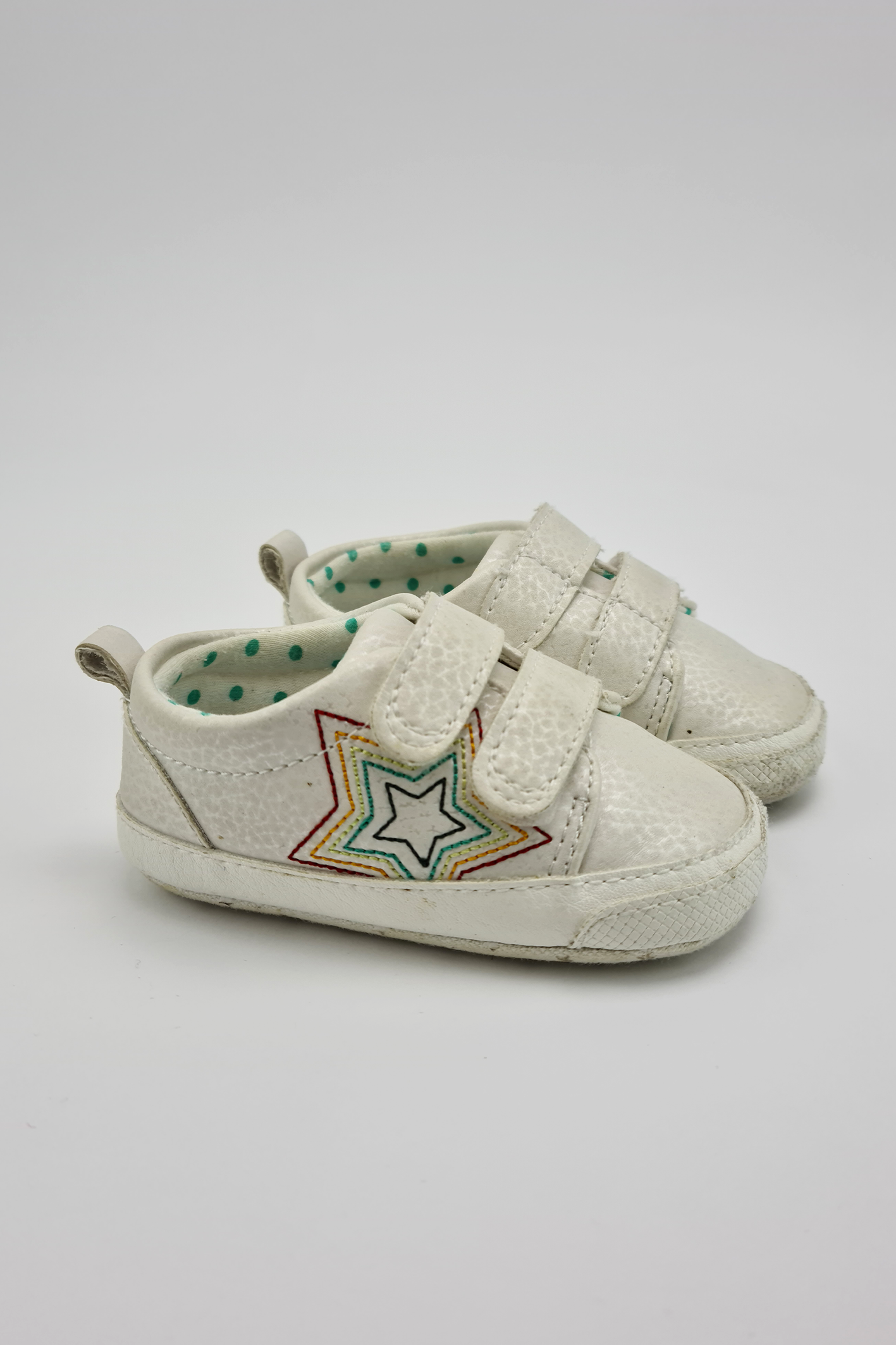 6-12m (size 2) - Star two strap soft sole trainers