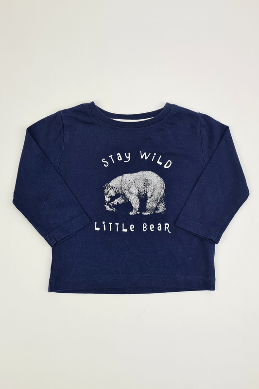 9–12 Monate – Langarm-T-Shirt „Stay Wild Little Bear“.