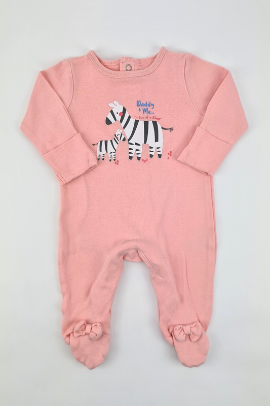 Newborn (10lbs) - 100% Cotton 'Daddy & Me.. . Two Of A Kind!' Sleepsuit (M&Co)