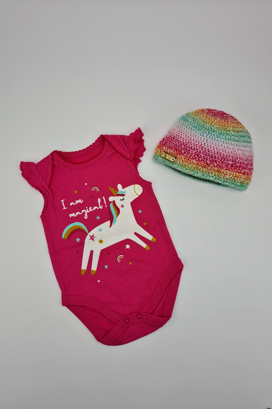 0-3m - Rainbow magical unicorn beanie and pink sleeveless bodysuit set