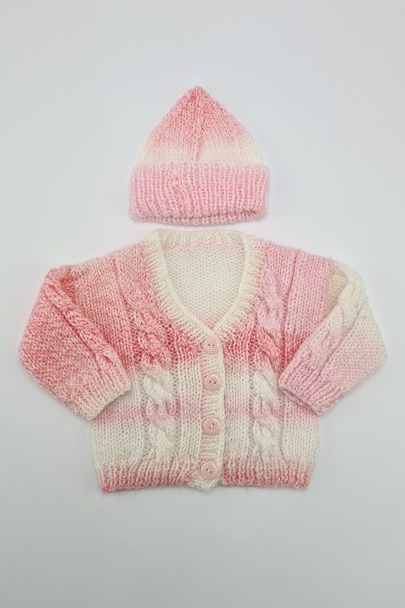 Neugeborenes (4,5 kg) – handgefertigtes Set aus Strickjacke und Mütze in Rosa und Weiß