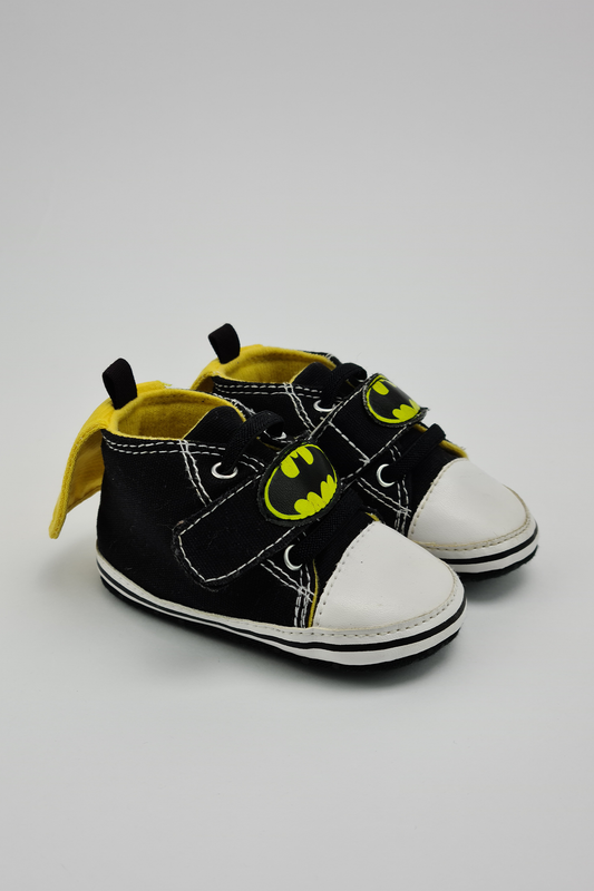 Größe 3 – Batman-High-Top-Sneaker