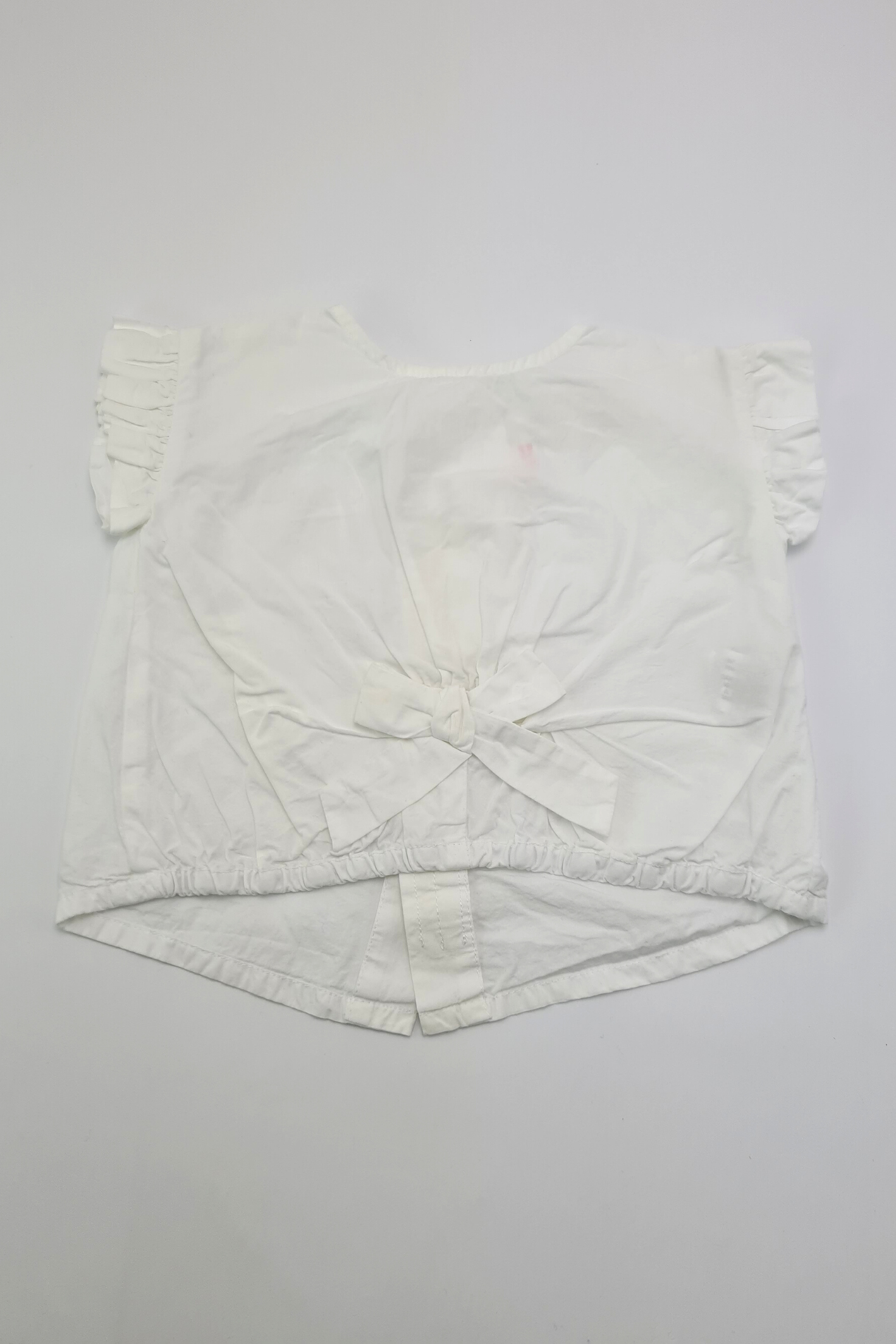 12–18 Monate – Weißes Crop-Top zum Binden (Zara)