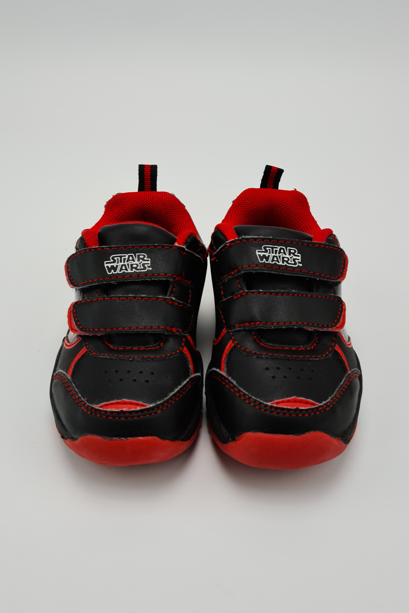 Size 6 - Star Wars Light Up Trainers