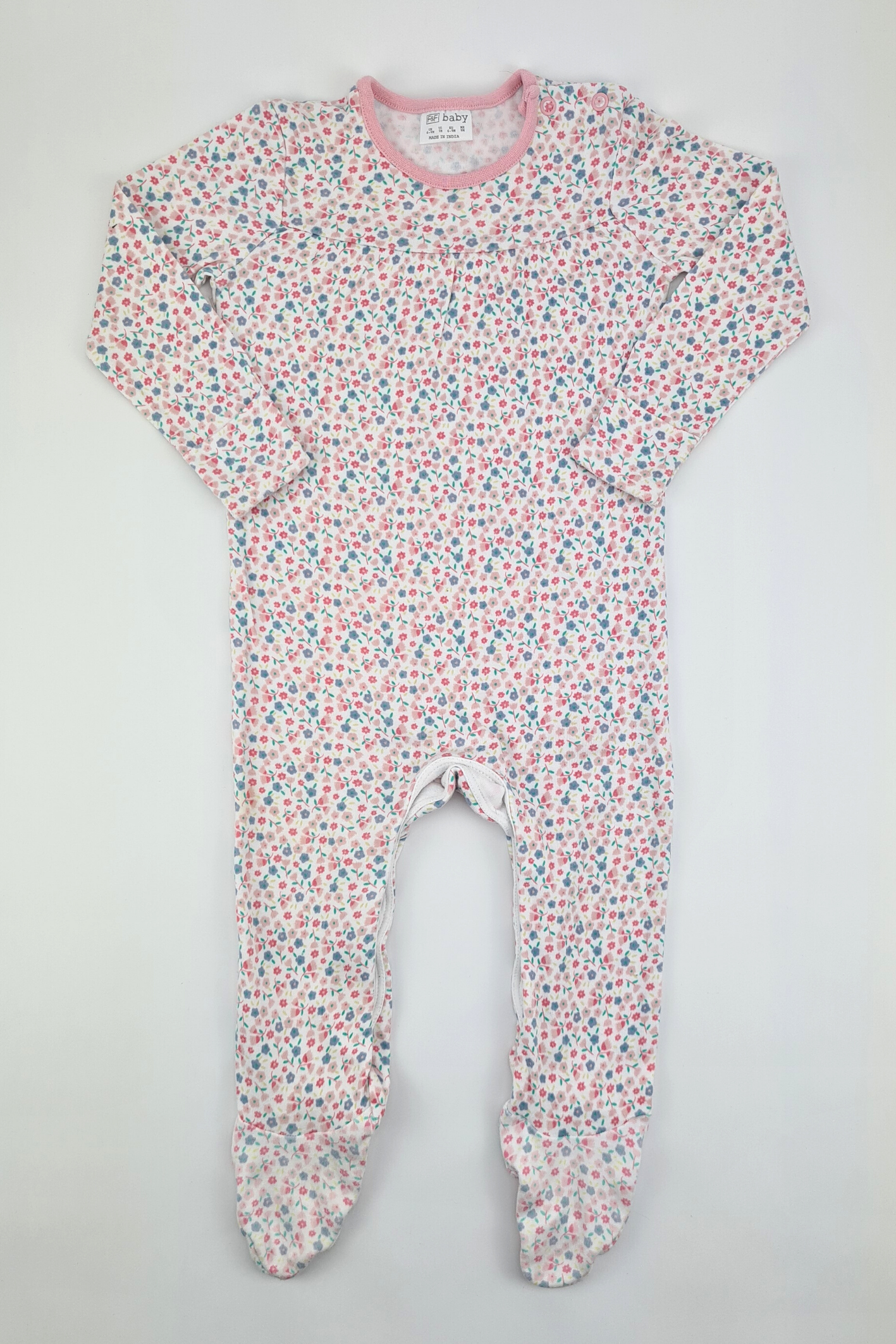 6–9 m – Schlafanzug mit Blumenmuster (F&amp;F)